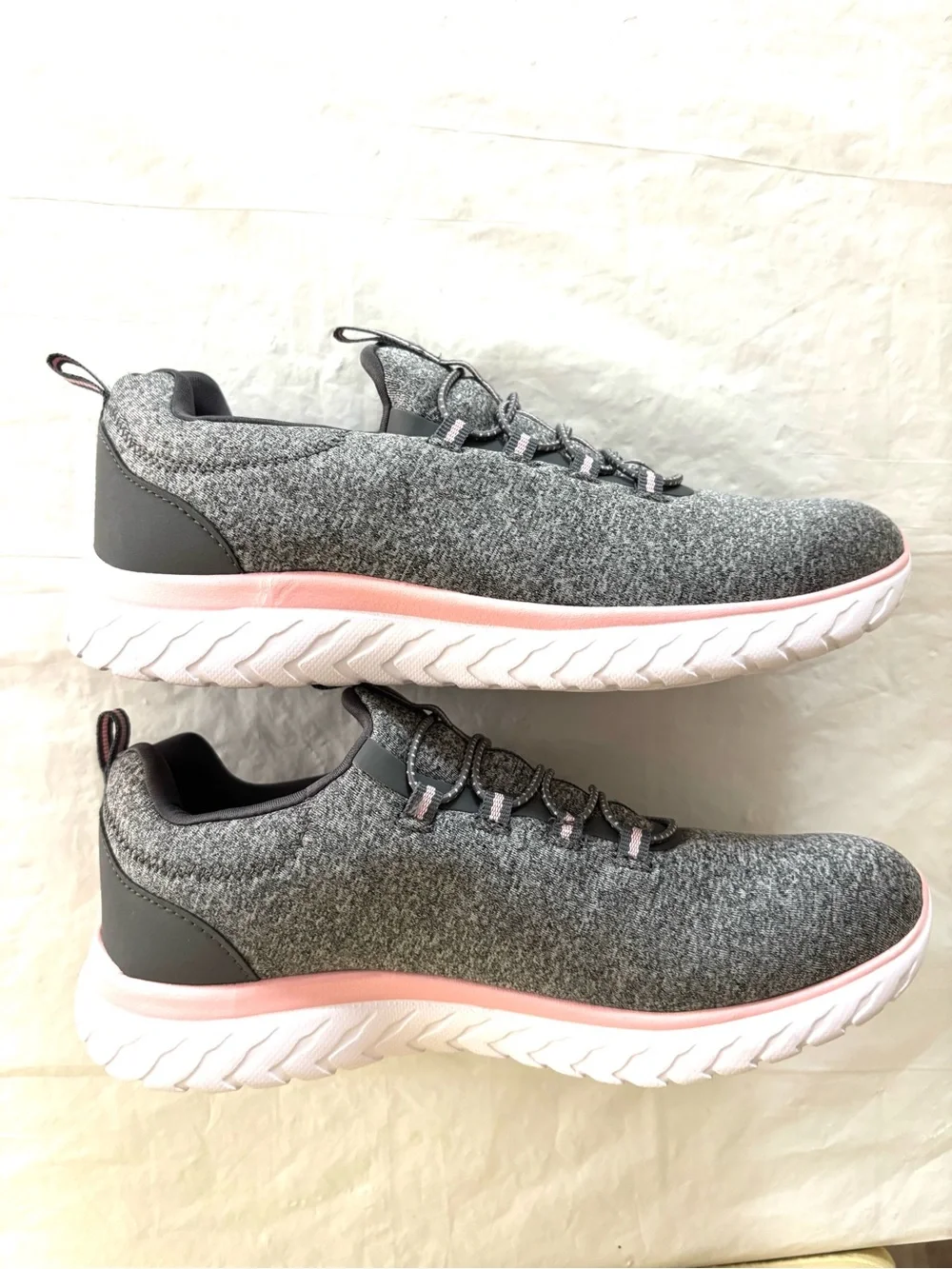 NWOT Athletic Works Gray Bungee Slip on Sneakers with Pink Accents SZ 7.5